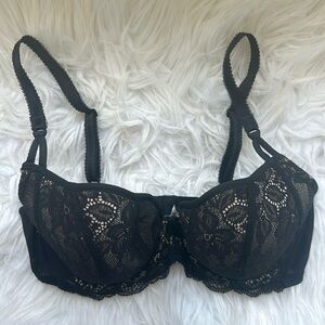 Black lace bra. 34D